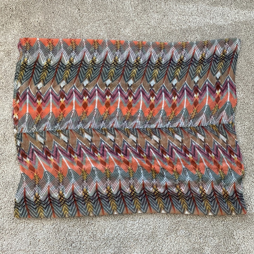 Abstract Geometric Infinity Scarf - Picture 6 of 9